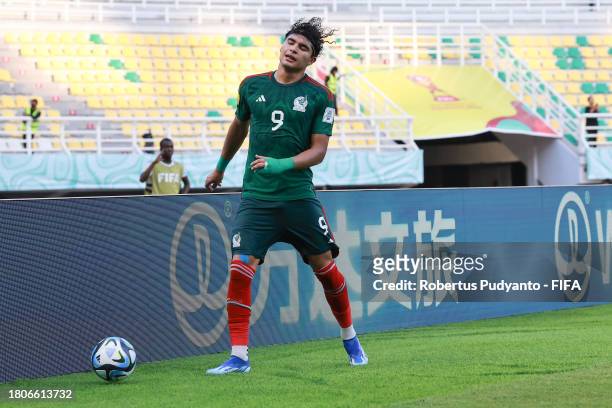Stephano Carrillo of Mexico reacts during the FIFA U-17 World Cup Round of 16 match between Mali and Mexico at Gelora Bung Tomo Stadium on November...