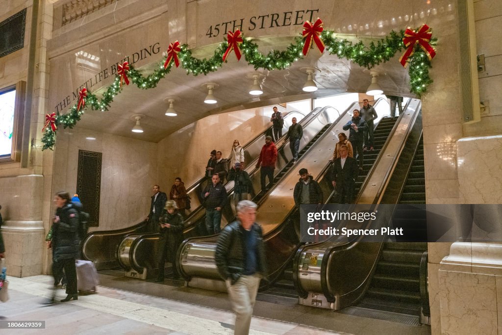 Record Travel Expected For The Thanksgiving Holiday This Year