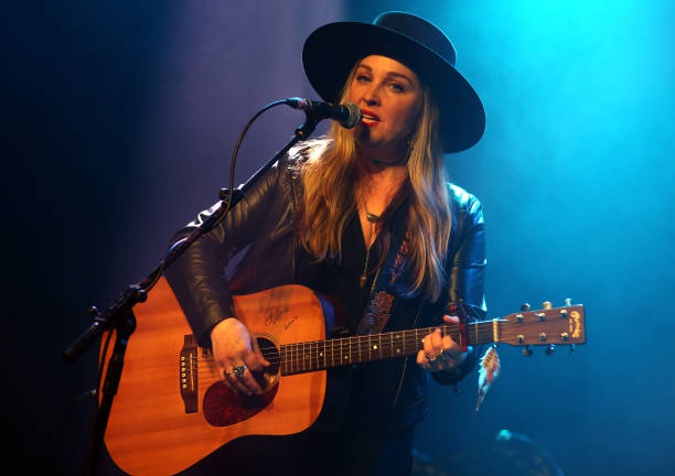 GBR: Sunny Sweeney Performs At The 1865