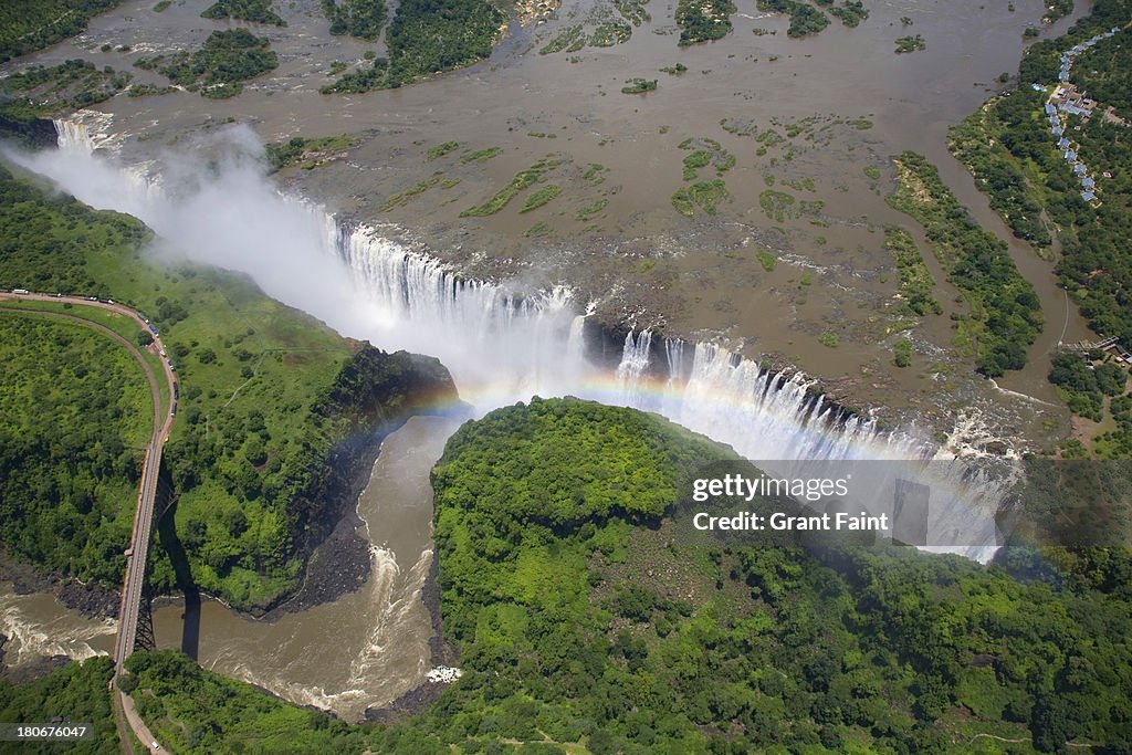 Over view of huge waterfalls.