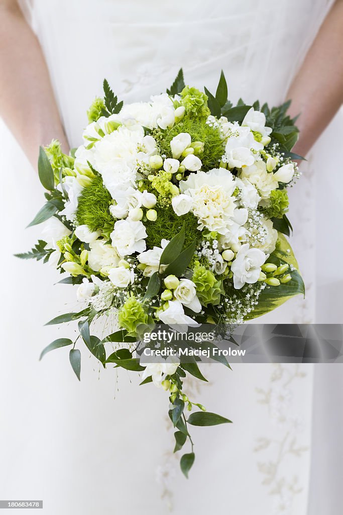 Marriage bouquet made of white Dianthus