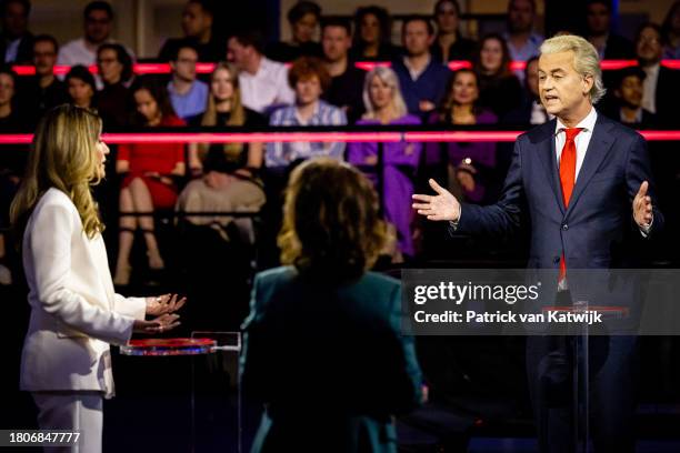 Dilan Yesilgoz of VVD and Geert Wilders of PVV exchange ideas during the last debate in the Dutch Parliament ahead of National Elections on November...