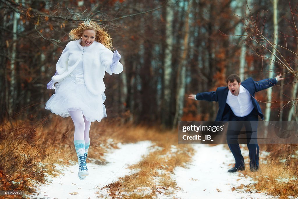 Bride - princess runs away from the groom