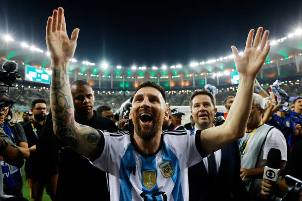 Lionel Messi of Argentina celebrates after winning a FIFA World Cup 2026 Qualifier match between Brazil and Argentina at Maracana Stadium on November...