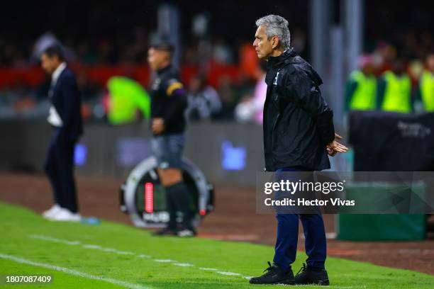 Reinaldo Rueda coach of Honduras gestures during the CONCACAF Nations League quarterfinals second leg match between Mexico and Honduras at Azteca...