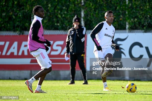 Alex Sandro of Juventus during a training session at JTC on November 28, 2023 in Turin, Italy.
