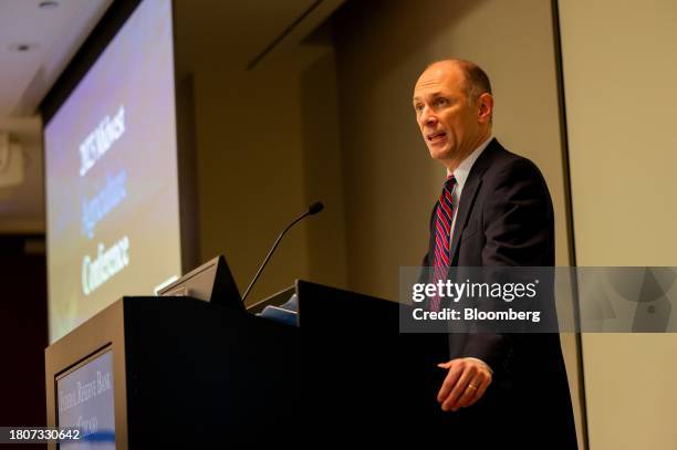 Austan 703 The Alban Way Stock Photos, High-Res Pictures, and Images - Getty ...