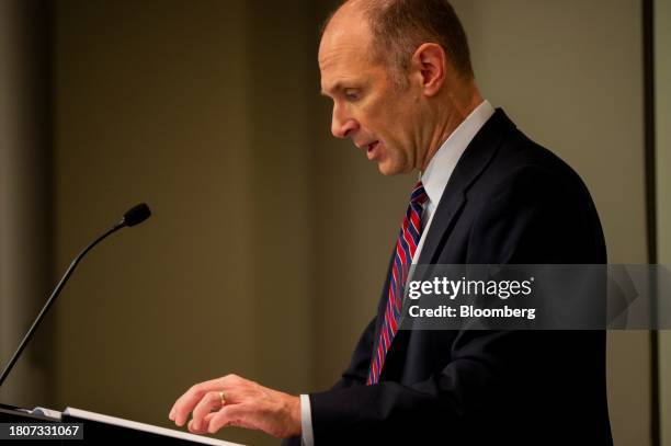 Austan 703 The Alban Way Stock Photos, High-Res Pictures, and Images - Getty ...
