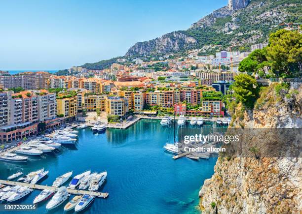 fontvieille harbour in monaco - monaco stockfoto's en -beelden