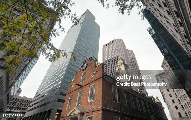 the old state house in downtown boston, massachusetts - freedom trail stock pictures, royalty-free photos & images