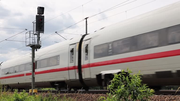 Radroachhd Train Video 714 High Speed Train Blur Stock Videos, Footage, & 4K Video Clips ...