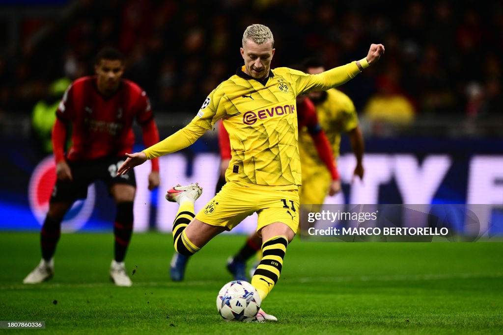 TOPSHOT-FBL-EUR-C1-MILAN-DORTMUND
