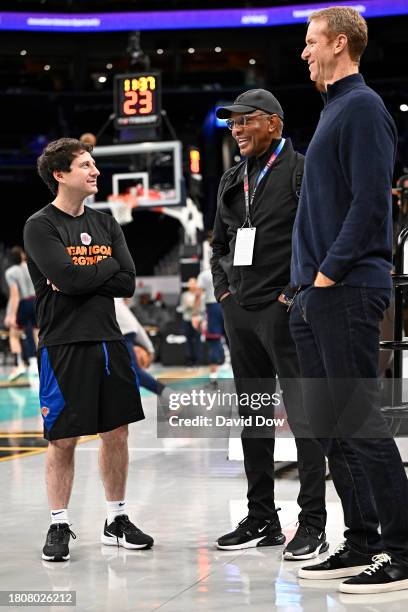 Assistant Coach Darren Erman of the New York Knicks & Alvin Gentry looks on before the game during the In-Season Tournament on November 17, 2023 at...