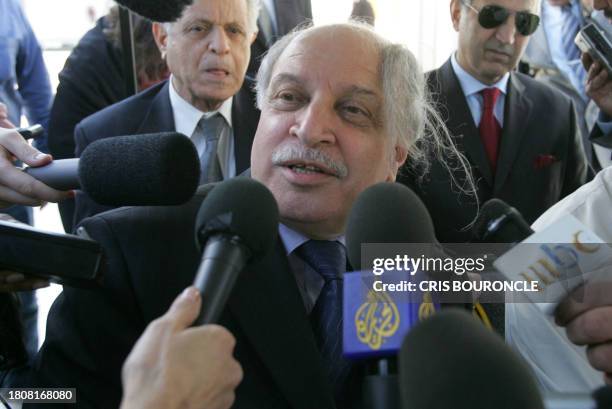 3,245 Resorts World Hotel Stock Photos, High-Res Pictures, and Images ...