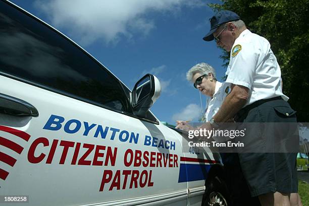 Citizen Observer Program Community Citizen Patrol Photos et images de collection - Getty Images