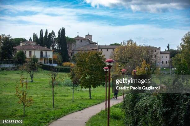 valentine's day from le grazie park in terni - terni stock pictures, royalty-free photos & images