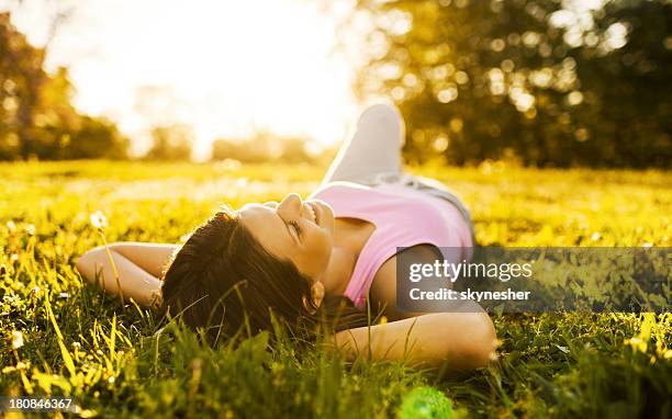 teenage girl relaxing. - lying bildbanksfoton och bilder