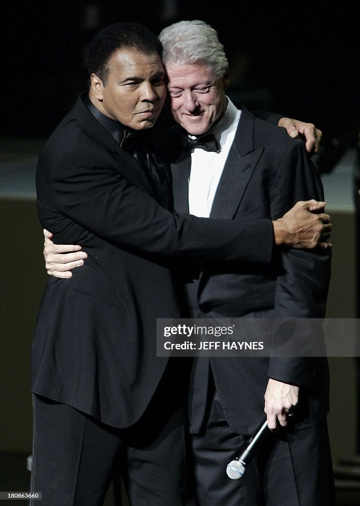 US-MUHAMMAD ALI CENTER-GALA-ALI-CLINTON