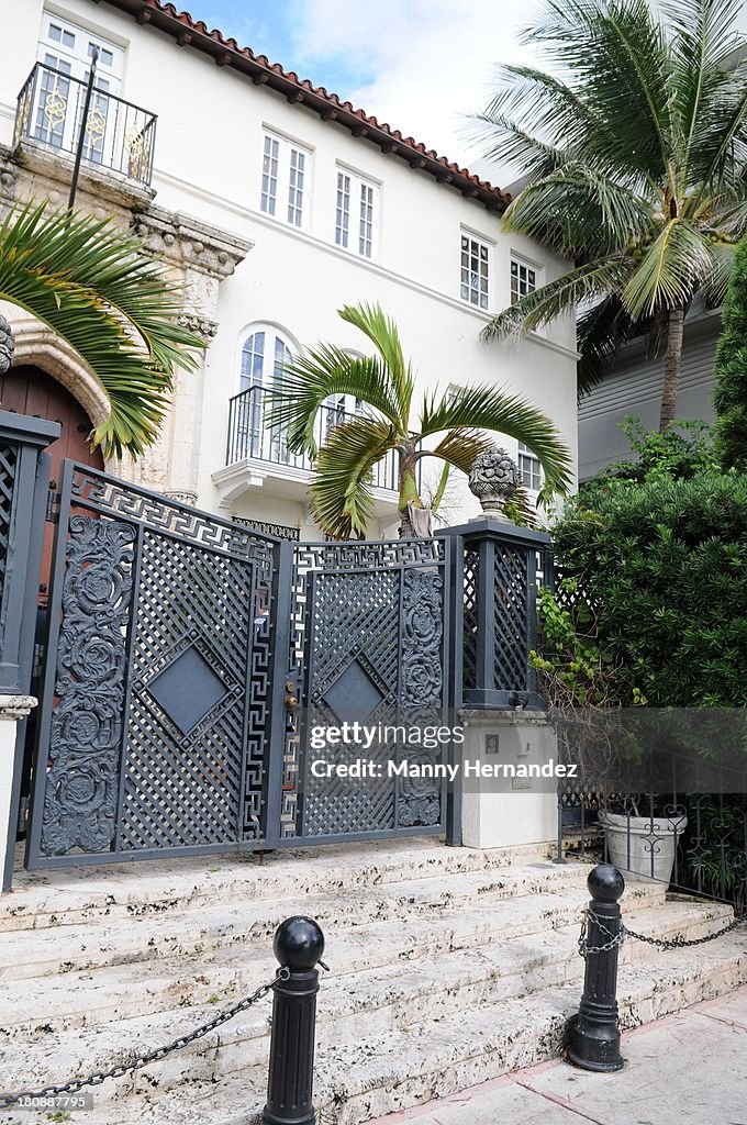 Versace Mansion Goes Up For Auction