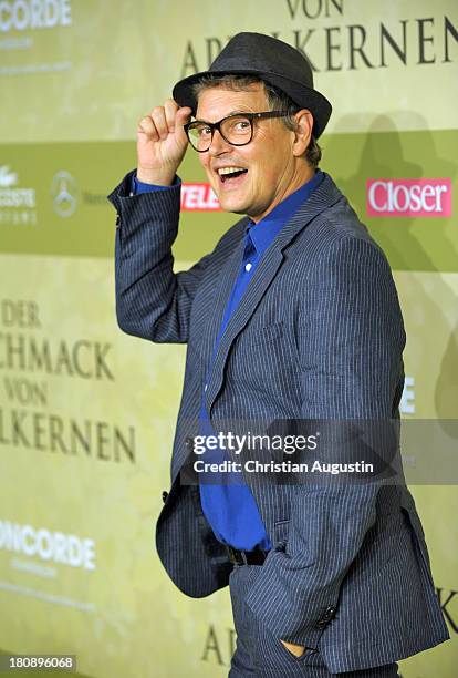 Rolf Scheider attends the 'Der Geschmack von Apfelkernen' German premiere at CinemaxX Dammtor on September 17, 2013 in Hamburg, Germany.