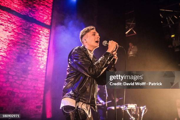 Azier 55 Thomas Azier Photos & High Res Pictures - Getty Images