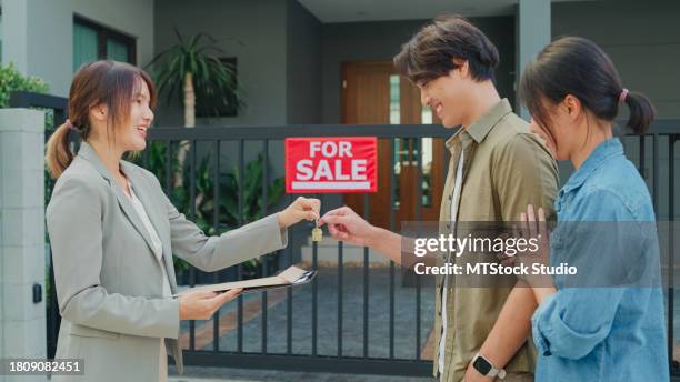 Client Rent House 25 Landlord Collecting Rent Stock Photos, High-Res Pictures, and Images ...