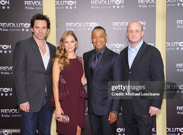 Eric Ruse Actor Tracy Spiridakos And Billy Burke Photos and Premium High Res Pictures ...