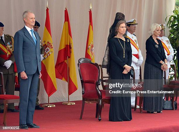 Queen Sofia of Spain, Teofila Martinez and Pedro Morenes attend LHD 'Juan Carlos I' battle flag delivery on September 17, 2013 in Cadiz, Spain.