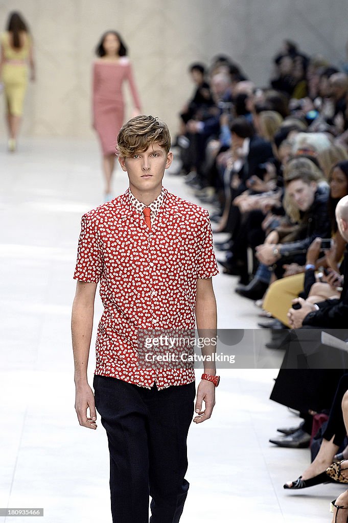 Burberry Prorsum - Runway RTW - Spring 2014 - London Fashion Week