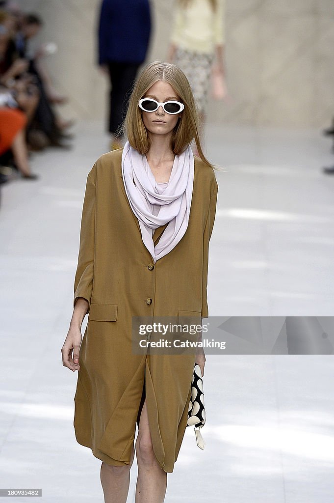 Burberry Prorsum - Runway RTW - Spring 2014 - London Fashion Week