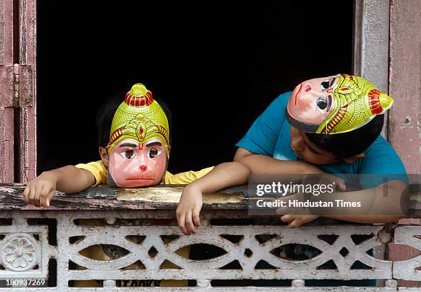 Hanuman Ritual Mask 112 Hanuman Mask Stock Photos, High-Res Pictures, and Images - Getty Images