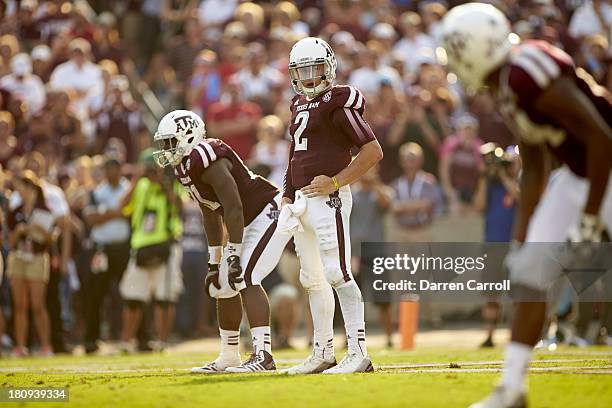 Texas A&M QB Johnny Manziel at line of scrimmage during game vs Alabama at Kyle Field. College Station, TX 9/14/2013 CREDIT: Darren Carroll