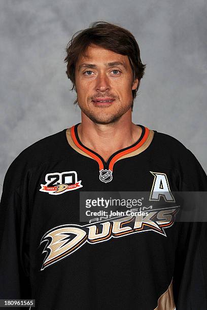 Teemu Selanne of the Anaheim Ducks poses for his official headshot for the 2013-2014 season on September 11, 2013 at Honda Center in Anaheim,...