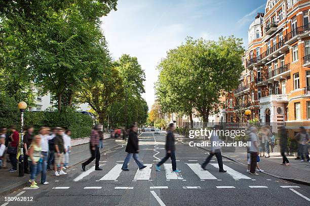Abbey Road Crossing Fotografías e imágenes de stock - Getty Images