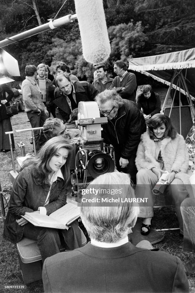 Catherine Rouvel et Maureen Kerwin tournent un film en 1974