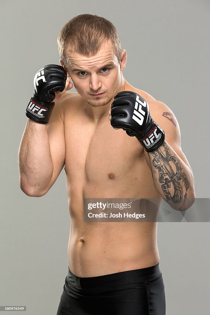 Jesse Ronson Mma Jesse Ronson poses for a portrait during a UFC photo session at the ...