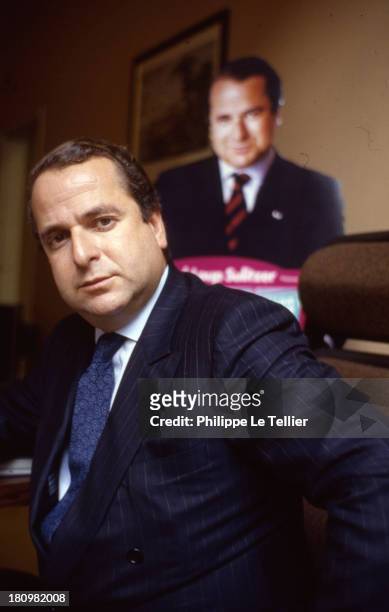 Paul-Loup Sulitzer, best-selling author in 1986, France ;Paul-Loup Sulitzer, faiseur de best-seller en 1986, France,