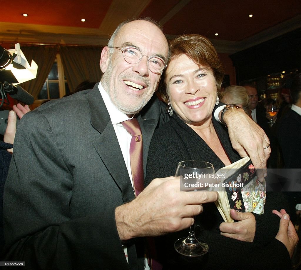 Bernd Fischerauer, Lebensgefährtin Rita Russek, Theaterstück, 'E