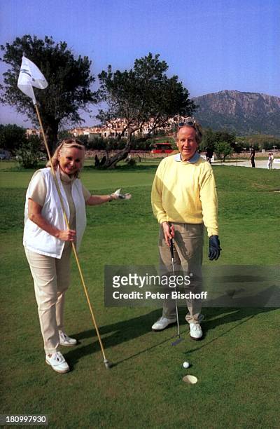 Max Schautzer, Ehefrau Gundel Schautzer, Mallorca-Urlaub, Camp de Mar/Mallorca /Spanien, "Dorint"-Hotel, Golfplatz, , Sport, Golf, Golfschläger,...