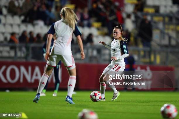 Milicia Keijzer of AFC Ajax women warm up before the UEFA Women's Champions League group stage match between AS Roma and AFC Ajax at Stadio Tre...