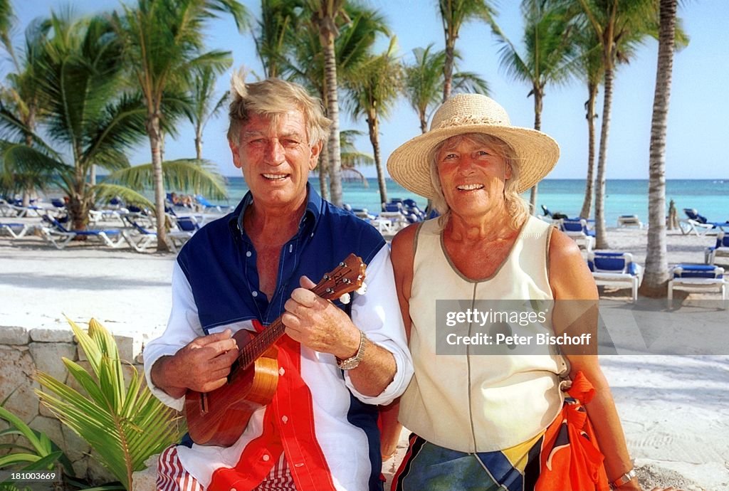 Catrina Rauch Siegfried Rauch, Ehefrau Karin Rauch, am Rande der Dreharbeiten zur ...