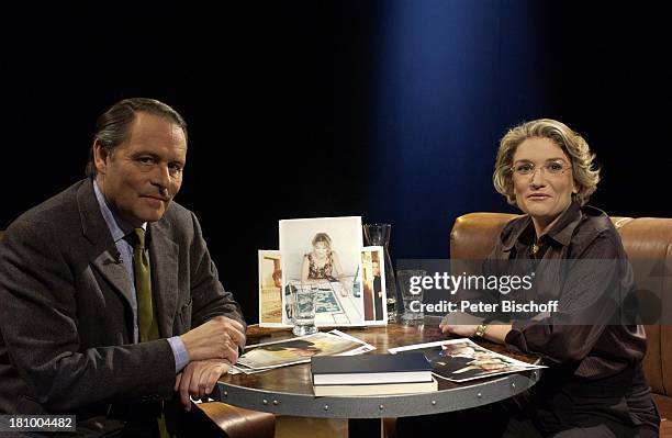 Franziska Augstein, Gero von Boehm ZDF-Talk-Sendung "Gero von Boehm begegnet Franziska Augstein", Berlin, , Hauptstadtstudio,;P-Nr 189/03