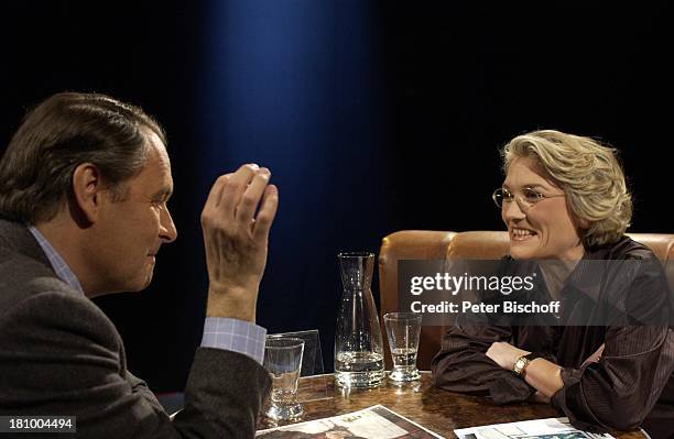 Franziska Augstein, Gero von Boehm ZDF-Talk-Sendung "Gero von Boehm begegnet Franziska Augstein", Berlin, , Hauptstadtstudio,;P-Nr 189/03