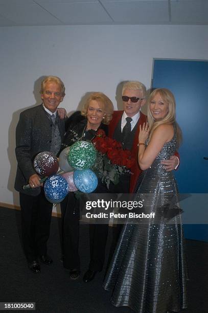 Heino, Ehefrau Hannelore Kramm, , Mel Jersey , Ehefrau Judith , , Vorfeier zur Silberhochzeit-25.Hochzeitstag, neben der MDR-Show "Stefans...