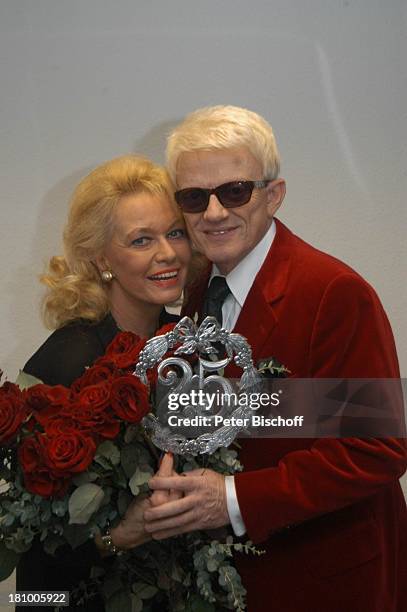 Heino, Ehefrau Hannelore Kramm, Vorfeier zur Silberhochzeit-25.Hochzeitstag, neben der MDR-Show "Stefans Tourneegeplauder" über die "Superhitparade...