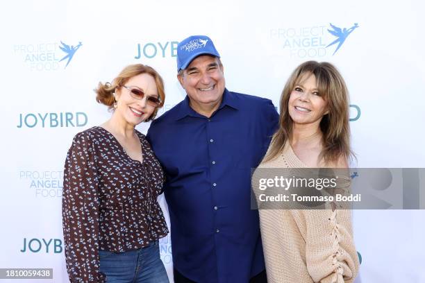 Amy Yasbeck, Richard Ayoub and Mary-Margaret Humes attend Thanksgiving at Project Angel Food on November 23, 2023 in Los Angeles, California.