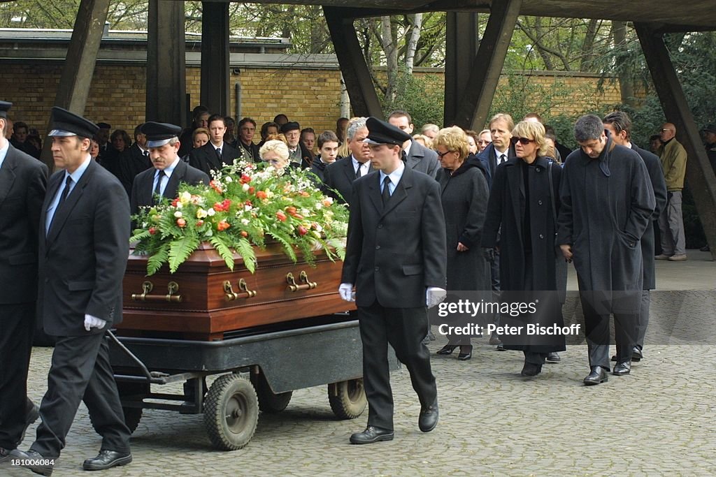 Mariele Millowitsch , daneben deren Lebensgefährte Dr. Alexander