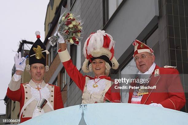 Heidi Klum , "Ehren-Funkenmariechen" der "Roten Funken", Rosenmontagszug, Köln, , Karneval, Fasching, Maskerade, Umzug, Karnevalsumzug, Model,...