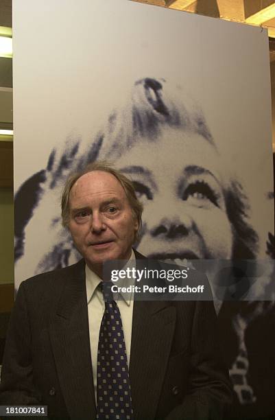Baron Paul von Schell , Empfang vor der Musical-Premiere "Der geschenkte Gaul", Wilhelmshaven, , "Kunsthalle Wilhelmshaven", Ausstellung, im...