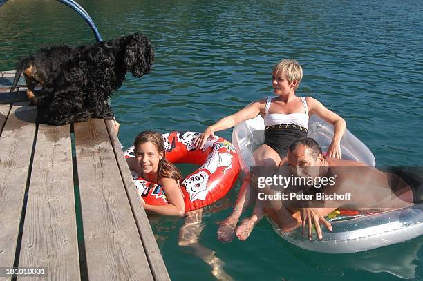 Daniela Lohmeyer, Christoph Schobesberger, Tochter Lea-Maria Schobesberger , Paula , Quintus , Urlaub, Lago di Ledro/Italien, , Nähe Gardasee,...